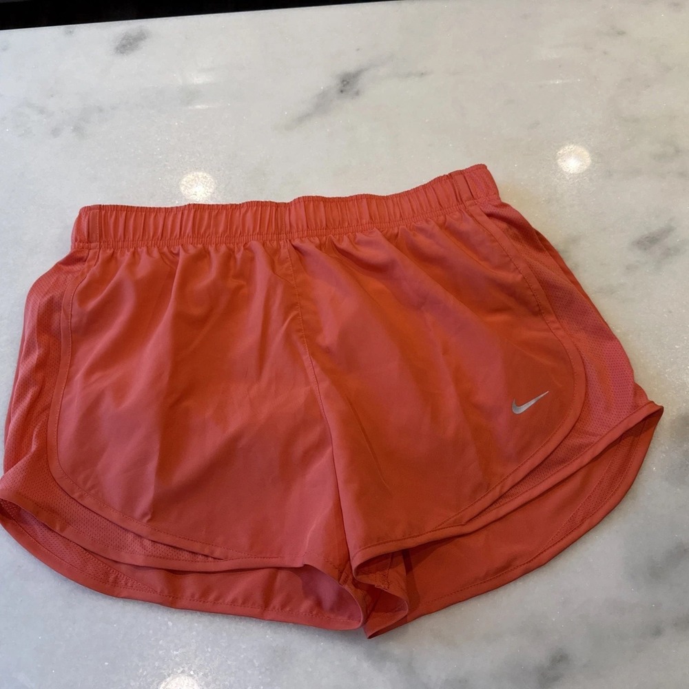 New Nike Dri Fit Shorts Women's‎ Large Coral Color
